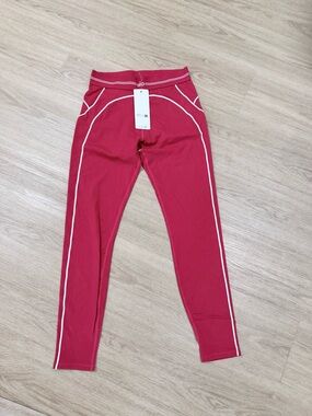 Alo yoga red heart throb leggings